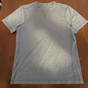 Lululemon T-Shirt